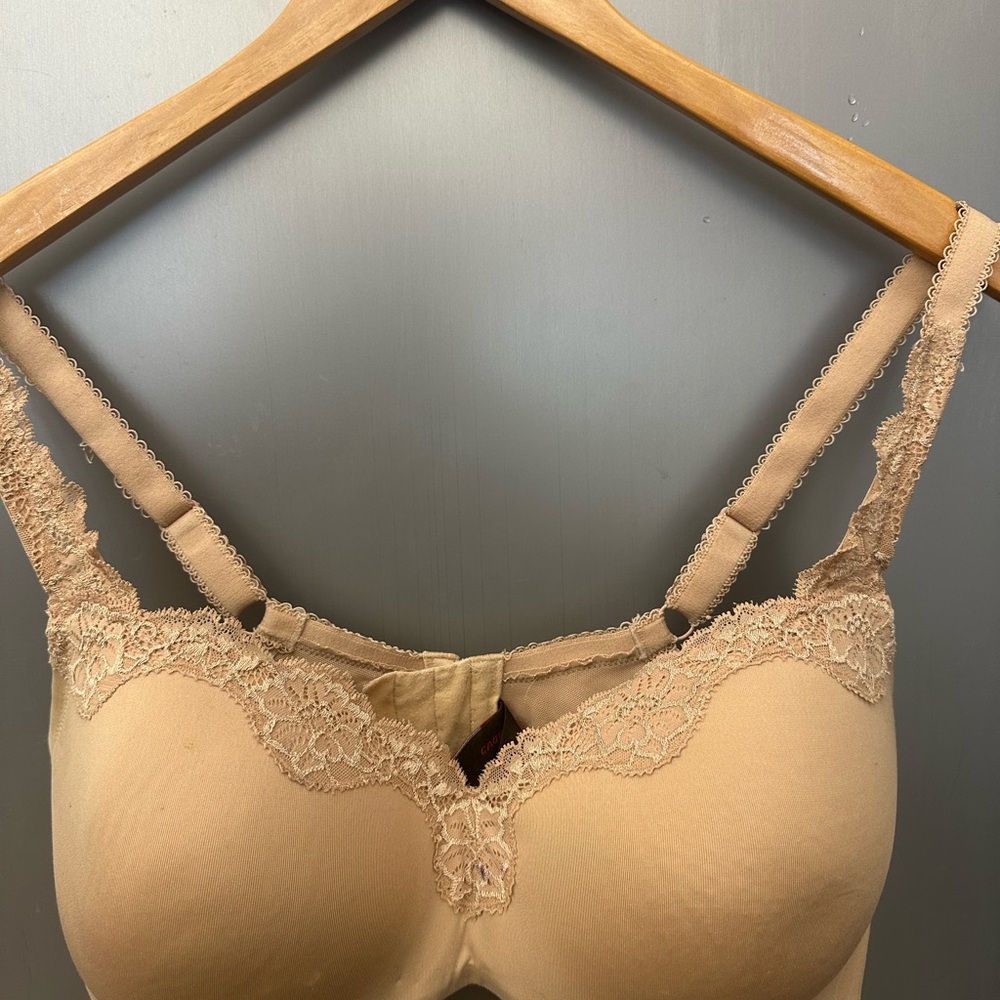Le Mystere Lace Accent Bra in Tan
